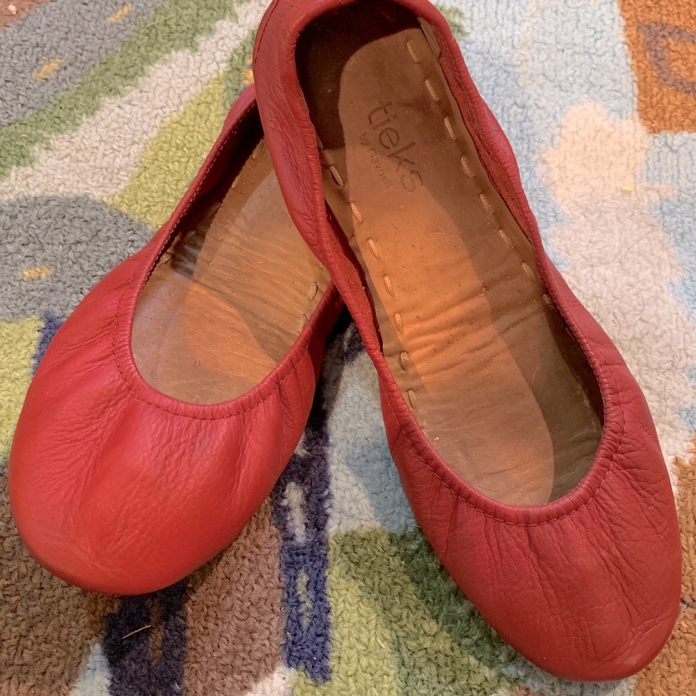 tieks red flats shoes